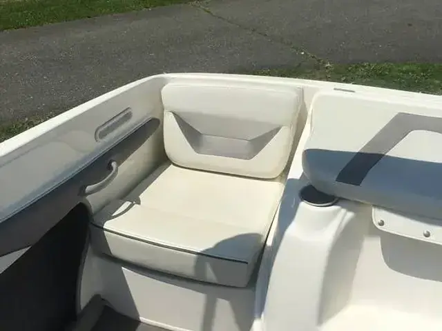 Bayliner 205 Bowrider