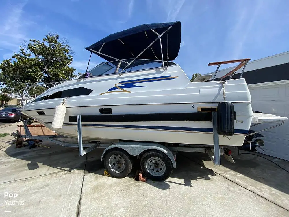 1987 Bayliner 2450