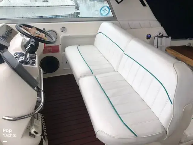 Sea Ray 330 Sundancer