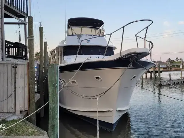 Hatteras 58 Yacht Fish