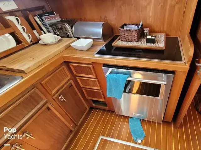 Hatteras 58 Yacht Fish