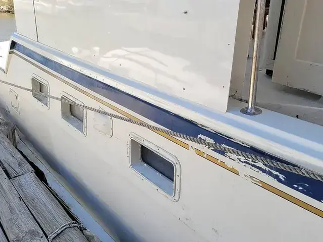 Hatteras 58 Yacht Fish