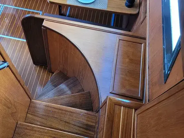 Hatteras 58 Yacht Fish