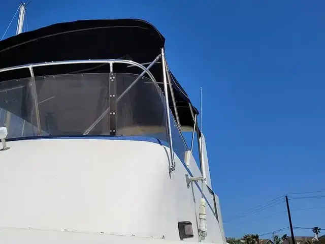 Hatteras 58 Yacht Fish