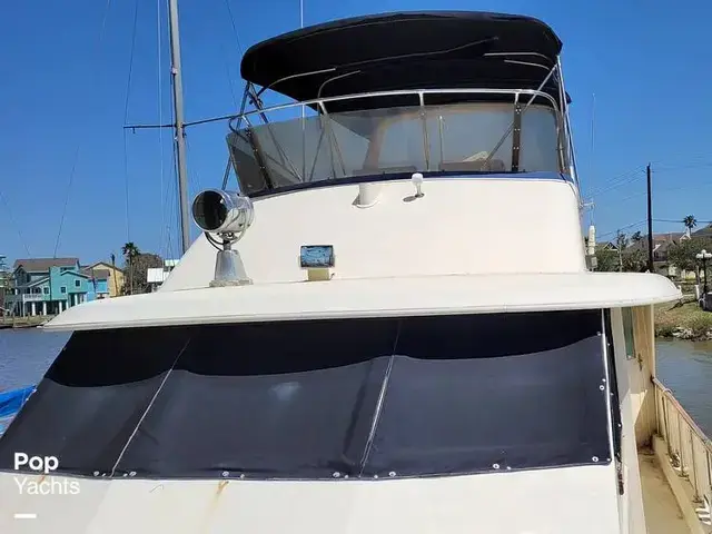 Hatteras 58 Yacht Fish