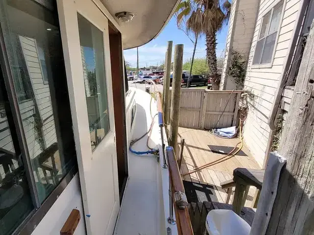 Hatteras 58 Yacht Fish