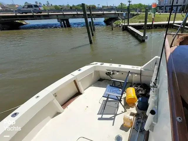 Hatteras 58 Yacht Fish