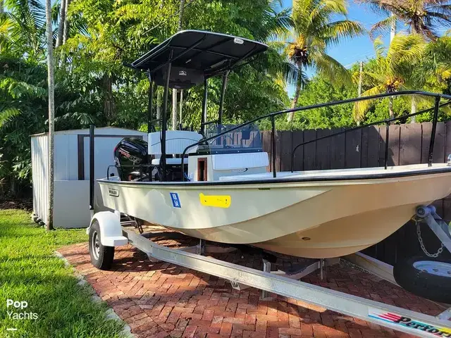 Boston Whaler Montauk 17