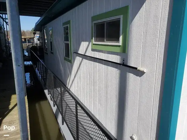 Custom Boats 50-Foot Houseboat