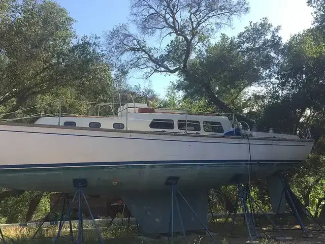 Coronado 34