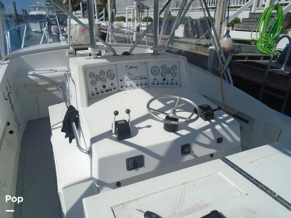 1996 Strike 29 sportfisher