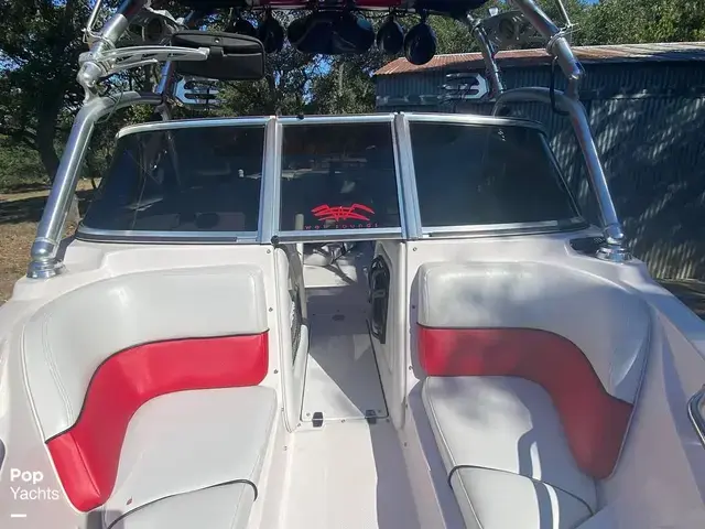 Nautique Boats Super Air Natique 220 Team Edition