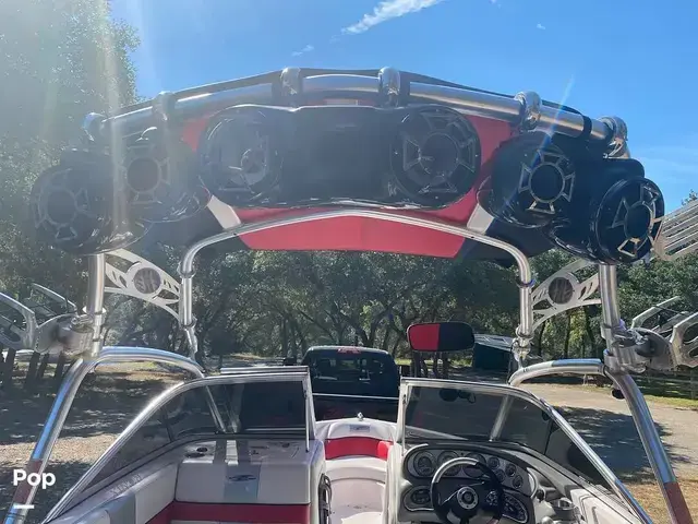 Nautique Boats Super Air Natique 220 Team Edition