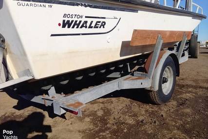 Boston Whaler 19 Guardian