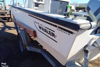 Boston Whaler 19 Guardian