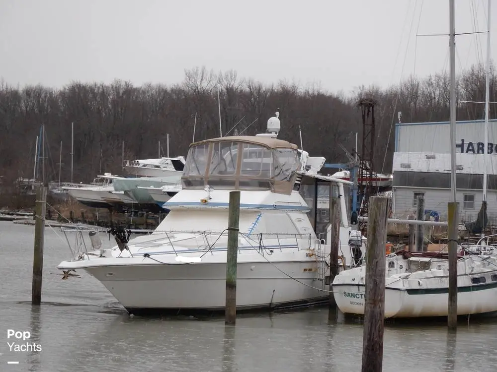 1989 Sea Ray 440 aft cabin