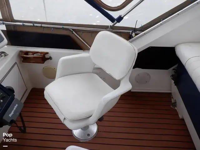 Sea Ray 440 Aft Cabin