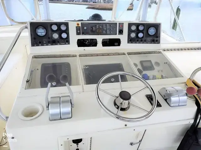 Viking Yachts 53 Convertible