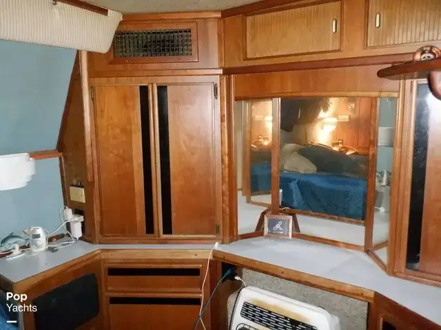 Sea Ray 440 Aft Cabin