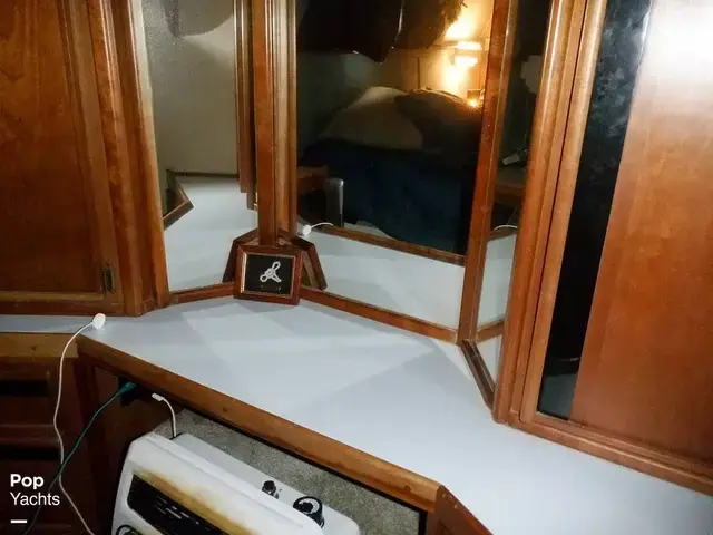 Sea Ray 440 Aft Cabin