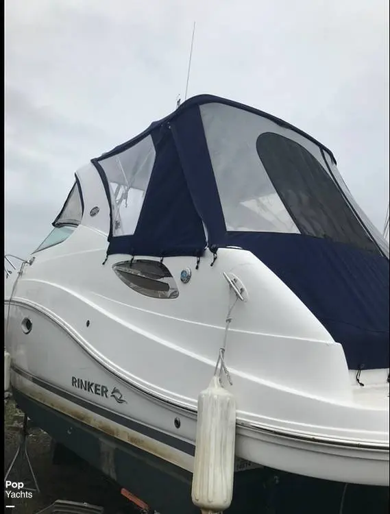 2013 Rinker 290 express cruiser