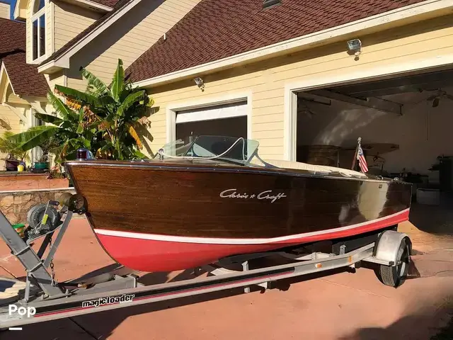 Chris Craft Runabout 17