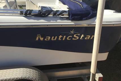 Nauticstar 2110 SE