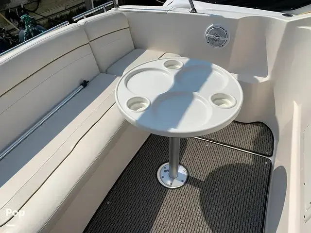 Rinker 270 Fiesta Vee