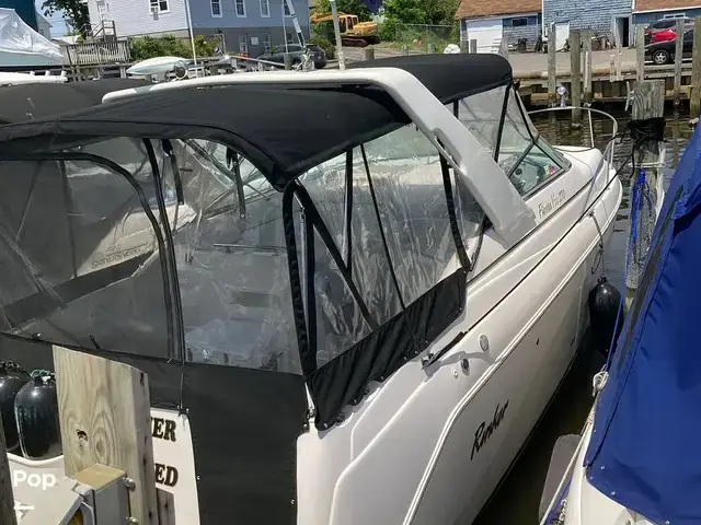 Rinker 270 Fiesta Vee