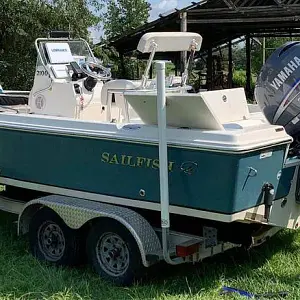 2010 Sailfish 2100BB