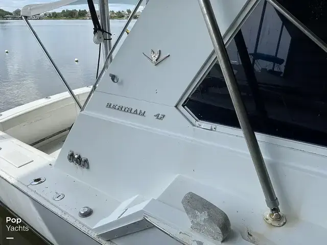 Bertram 42 Flybridge Motor Yacht