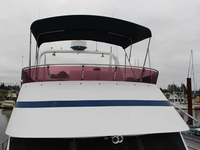 Nova 40 Sundeck