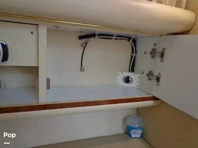 Sea Ray 330 Sundancer