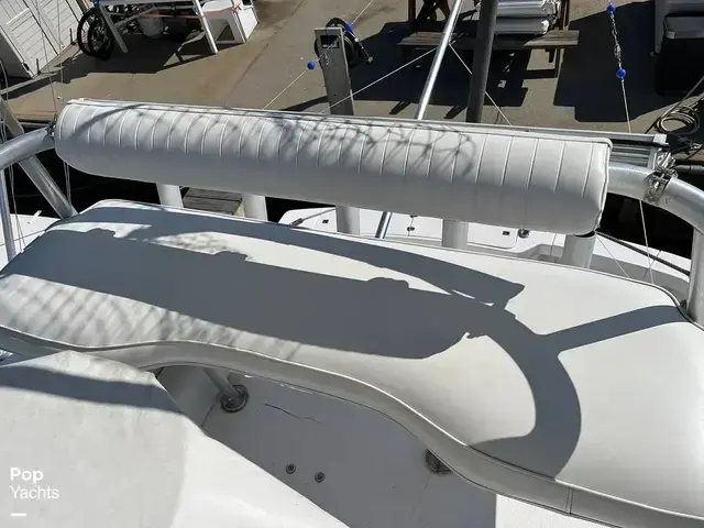 Luhrs 290 Open