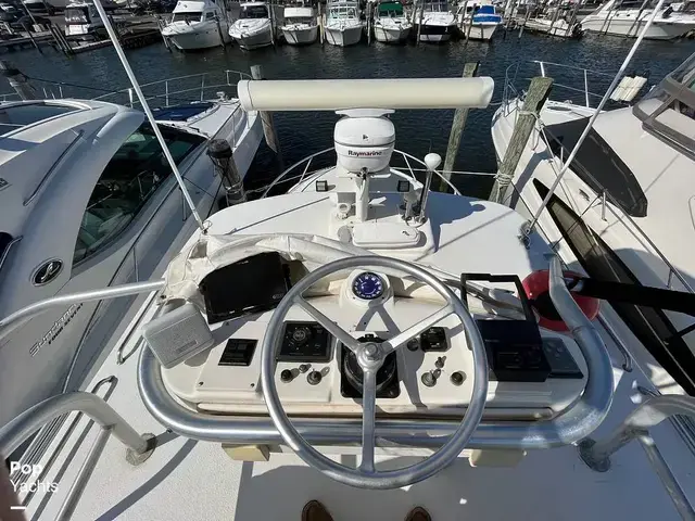 Luhrs 290 Open