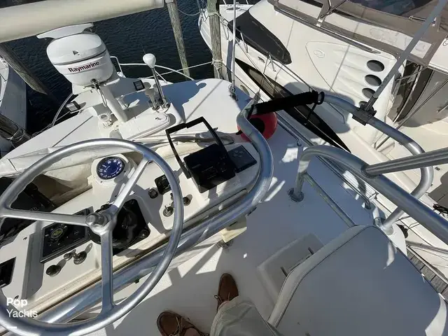 Luhrs 290 Open