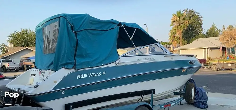 1992 Four Winns 205 sundowner