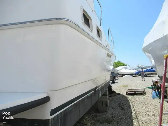 Silverton 34 Motor Yacht