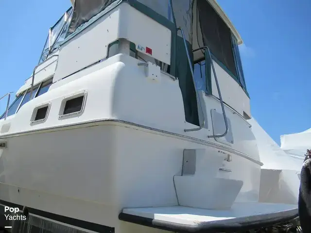 Silverton 34 Motor Yacht