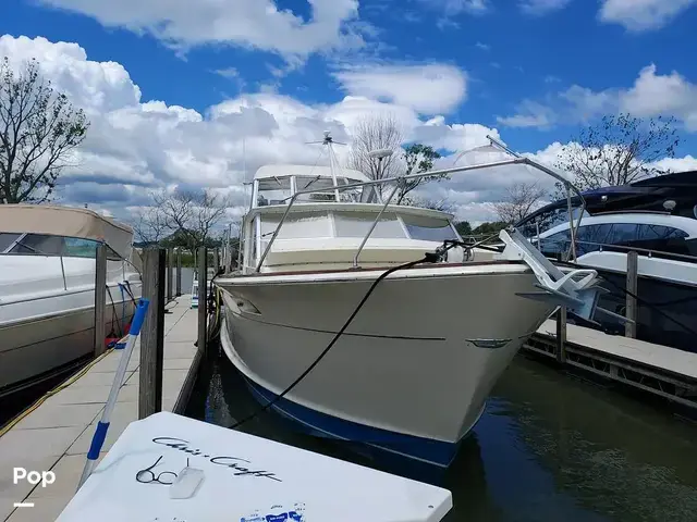 Chris Craft 42 Commander