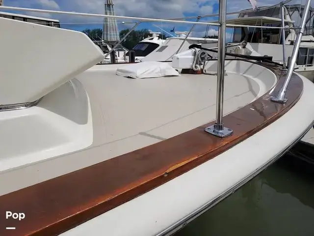 Chris Craft 42 Commander