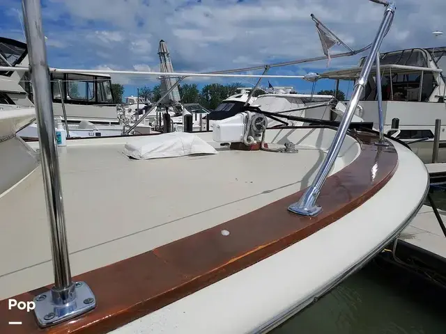 Chris Craft 42 Commander