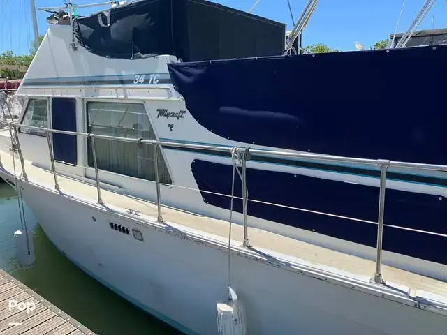 Tollycraft 34 Tri Cabin