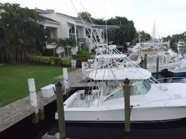 Luhrs 40 Open