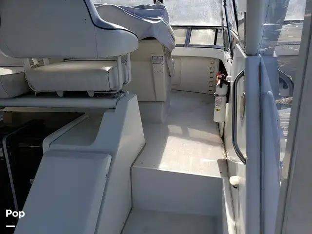 Carver 355 Aft Cabin