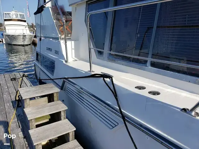 Carver 355 Aft Cabin