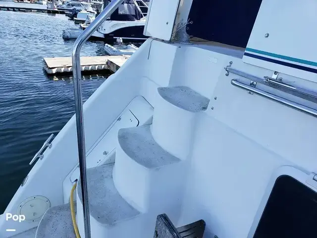 Carver 355 Aft Cabin