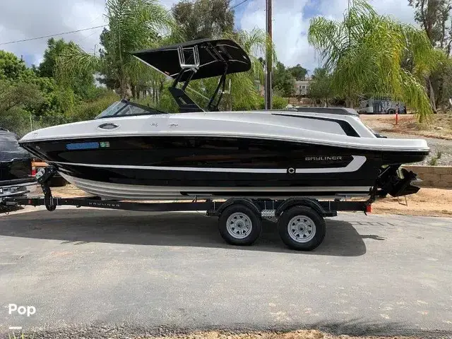 Bayliner Vr6