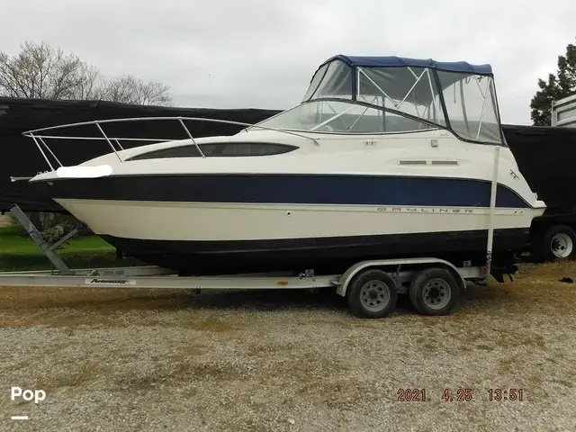 Bayliner 245 Cruiser