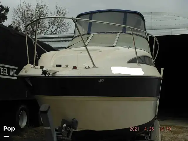 Bayliner 245 Cruiser